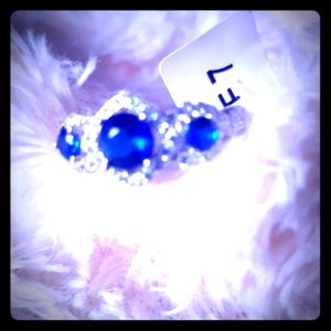 (6)💙Triple Stone Sapphire💙 Ring